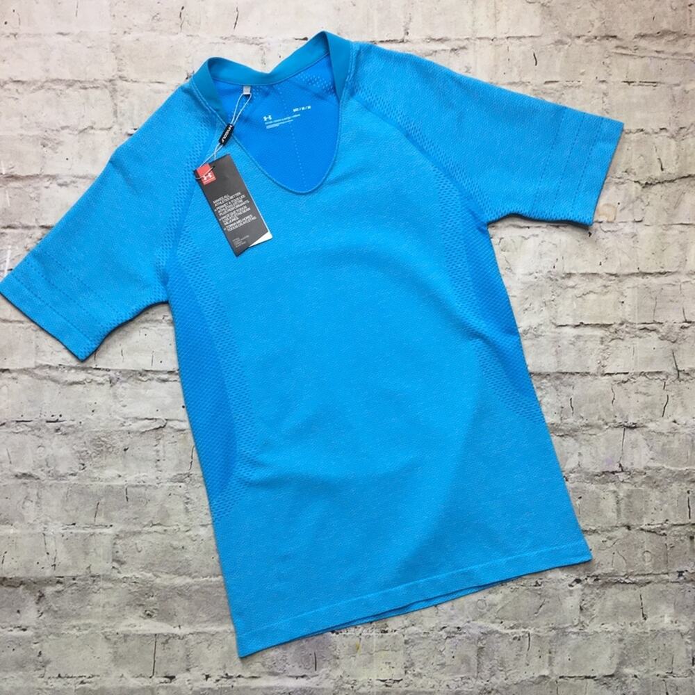 Under Armour Woman’s Golf Athletic Fitted Tee